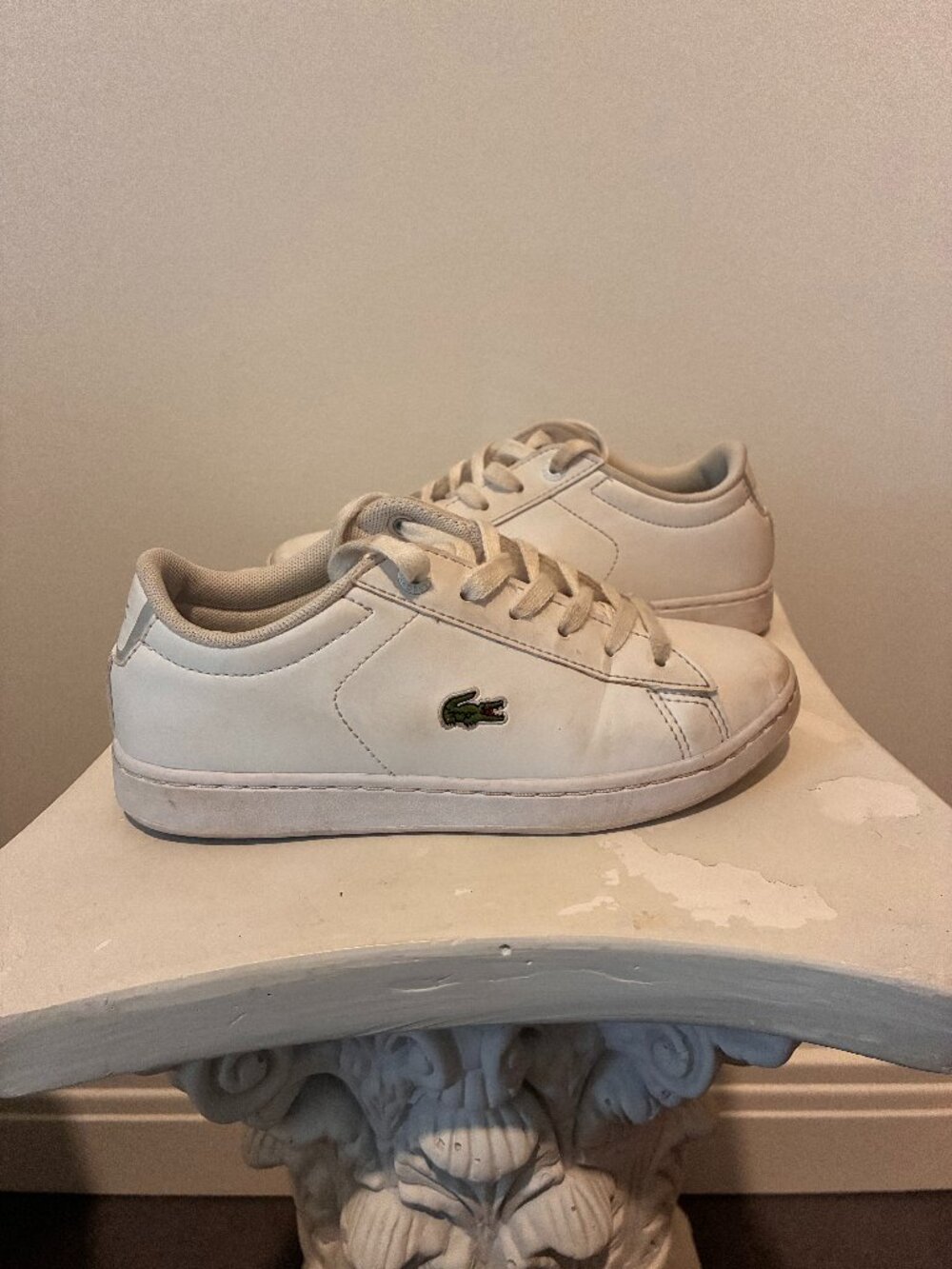 Lacoste Carnaby Evo Kids White Sneakers US 1 EU 32